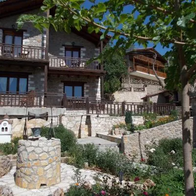 Theasis suites-Ορεινή Φιλοξενία，位于卡托卡拉库林斯的酒店