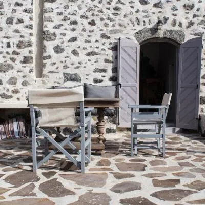 Kafka Stone House，位于Emporeiós的酒店