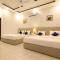 Cuzzy Inn Hotel