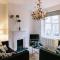 Beautiful house, Cirencester centre, parking