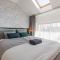 D26 Luxury Suites