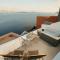 Caldera's Dream Cave House with hot tub & sea view