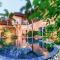 Luxury & Huge Garden Pool Villa Semi-4Bed near Beach & Walking Street