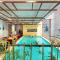 Harmony Old Town Hostel and Pool Bar