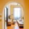 grey l studio apartments Downtown Alexandria Menasce House