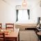 Tipy records inn room