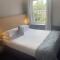 Diamonds Inn
