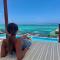 Sandbar Beachfront Hotel & Hostel Restaurant