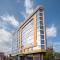 Weekend Hotel Sari