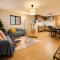 JoyHome 4LDK House Free Parking 7-Min from Tengachaya Direct to Namba & Kansai Airport