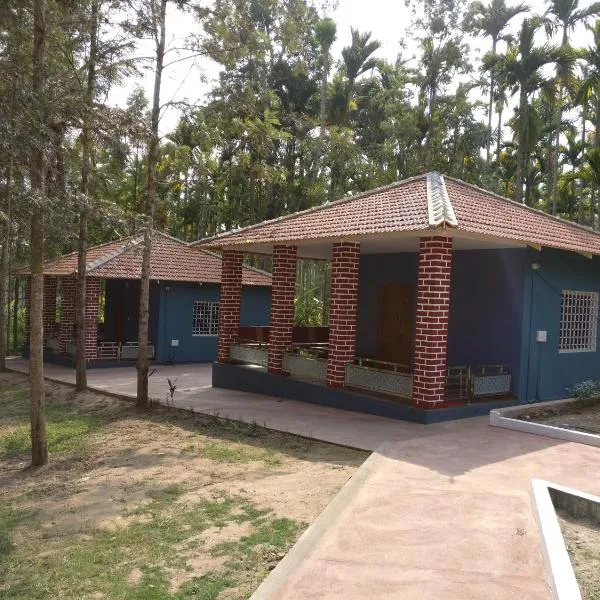 The Shades Holiday Homes，位于库斯哈尔纳加尔的酒店