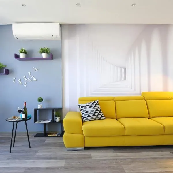 Apartment Zadractive - perfect view but no elevator，位于扎达尔的酒店