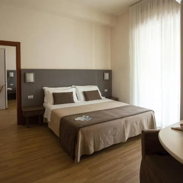 Hotel Miramare，位于加比切马莱的酒店