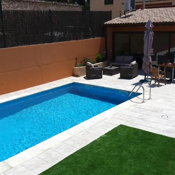 Apartamentos de turismo rural Las Eras，位于Castelserás的酒店