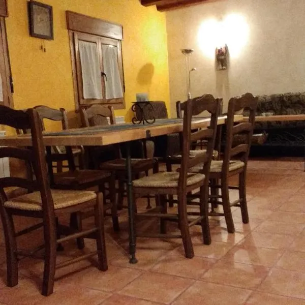 Rural Las Campanas，位于Torremocha del Pinar的酒店