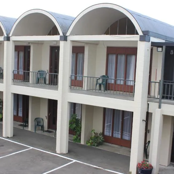 埃尔莫尔汽车旅馆，位于Poukawa的酒店