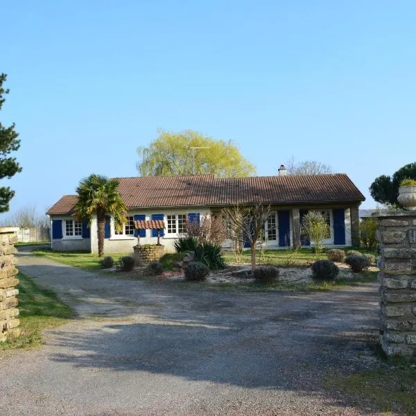 Chambre d'hôtes la ville en bois，位于Mouchamps的酒店