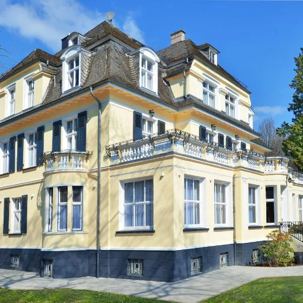 奥兰宁别墅酒店，位于Birlenbach的酒店