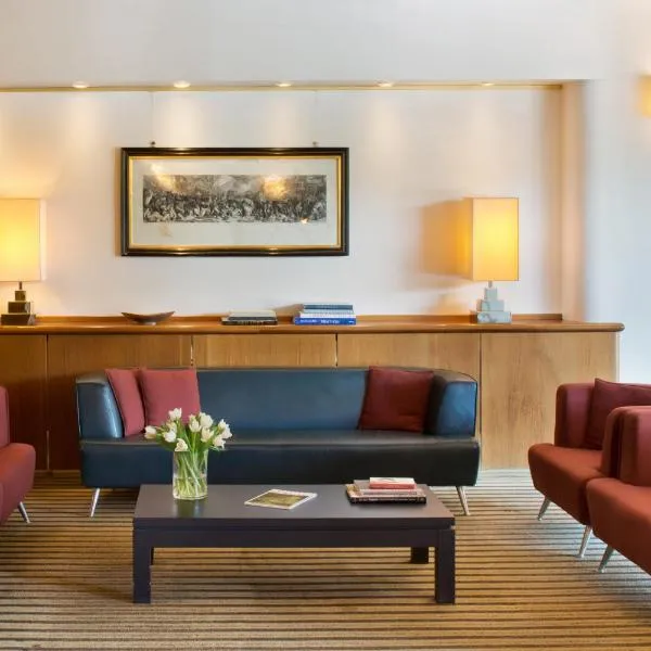 星际克里斯塔罗宫酒店，位于布鲁萨珀尔图的酒店