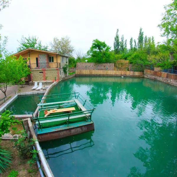 Amiran's Lake，位于Qaratʼaghla的酒店