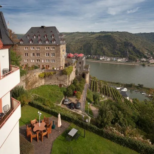 Hotel Schloss Rheinfels，位于Holzfeld的酒店