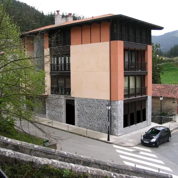 Pension Txomin Ostatua，位于Ziortza-Bolibar的酒店