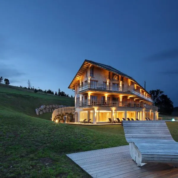 derWaldfrieden naturparkhotel，位于Herrenschwand的酒店