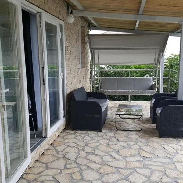 Holiday Home Smokvica，位于维拉斯奇的酒店