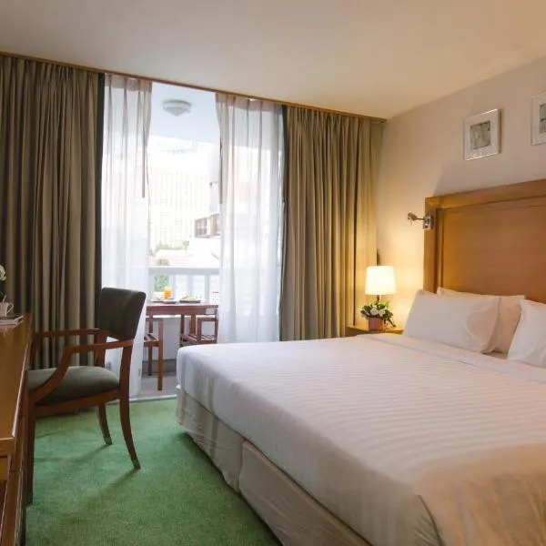 AT EASE saladaeng by AETAS，位于曼谷的酒店