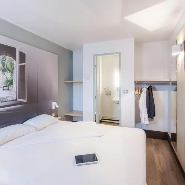 B&B HOTEL Valence Nord，位于伊泽尔河畔新堡的酒店