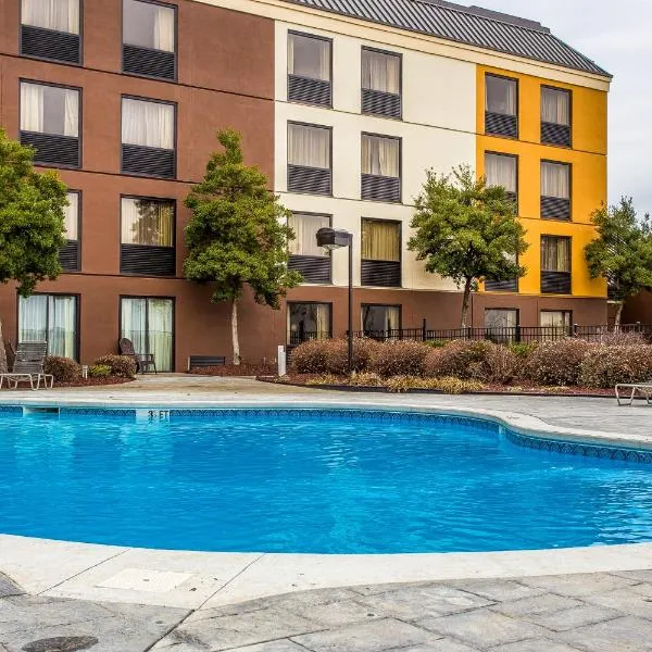 Comfort Inn Fort Mill Amusement Park at Carowinds Blvd，位于夏洛特的酒店