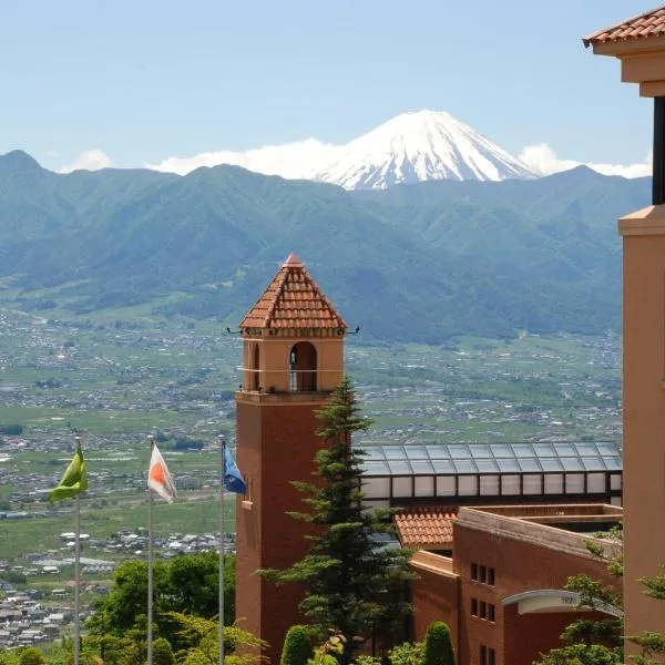 富士屋水果公园酒店，位于山梨市的酒店