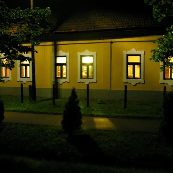 Almásliget Vendégház，位于Mátraballa的酒店