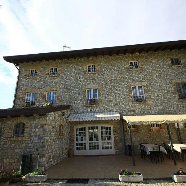 朱利安娜酒店，位于Tramonti di Sotto的酒店