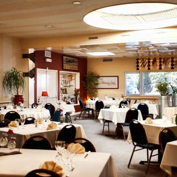 罗吉斯艾克木贝尔酒店，位于蒙蒂尼勒鲁瓦的酒店