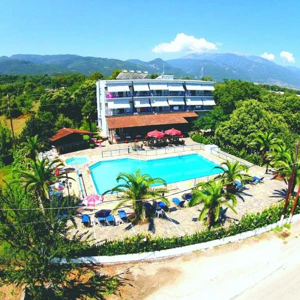 潘泰斯酒店，位于Ampelakia的酒店