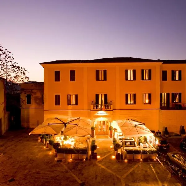赛诺酒店，位于Pompagnano的酒店