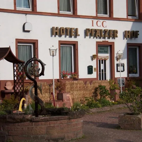 ICC广场豪弗酒店和会议中心，位于Neckarhausen的酒店