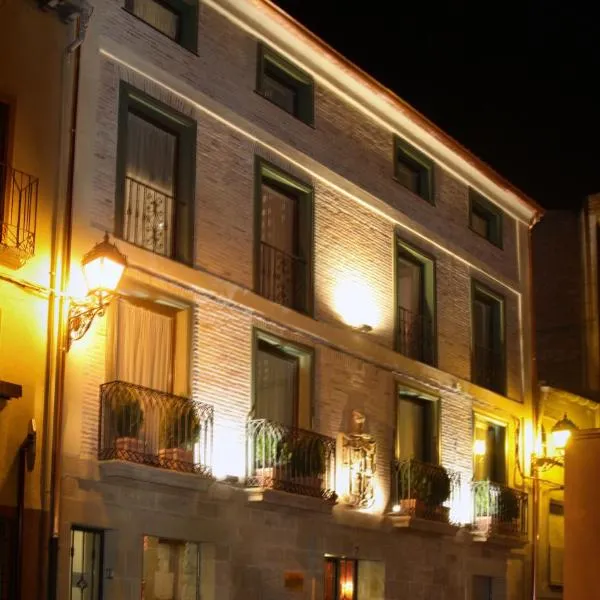 纳胡拉公爵酒店，位于Alesón的酒店