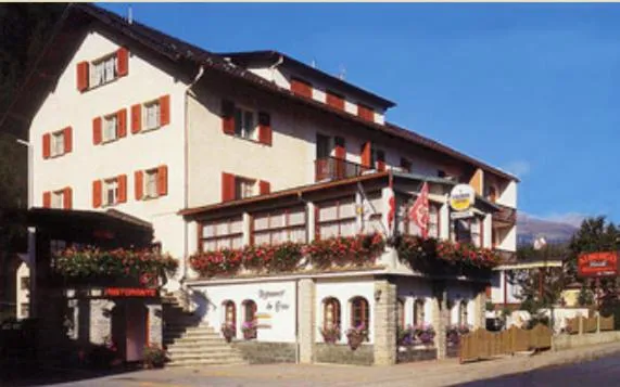 艾尔伯格拉蒂酒店，位于Le Prese, Poschiavo的酒店