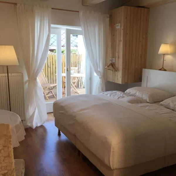 House Apartmentshumpolec + Garden，位于Sedlice的酒店