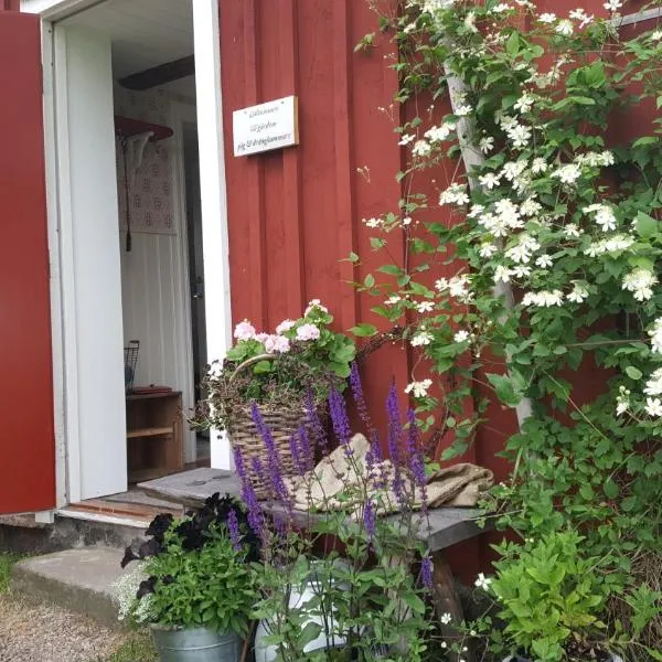 Rönnås Lada，位于Tvååker的酒店