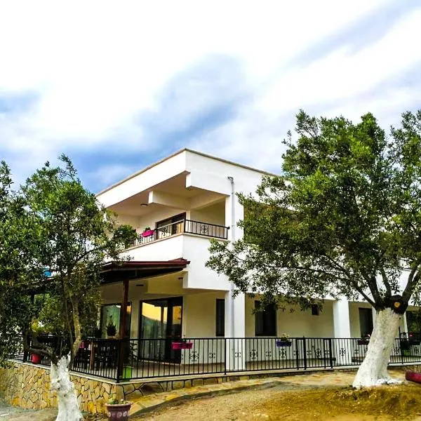 Kaymak Tepesi Tatil Evi，位于Nusratlı的酒店