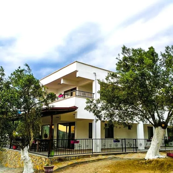 Kaymak Tepesi Tatil Evi，位于库古库俞的酒店