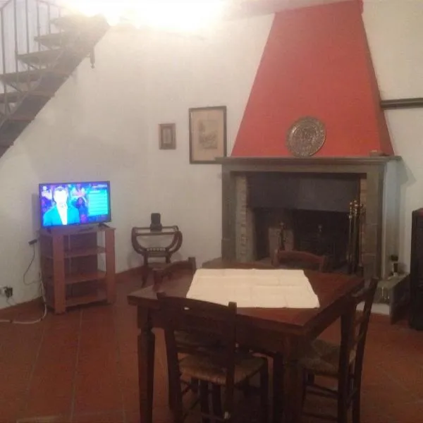 Casa di Anchiano，位于博尔戈阿莫扎诺的酒店