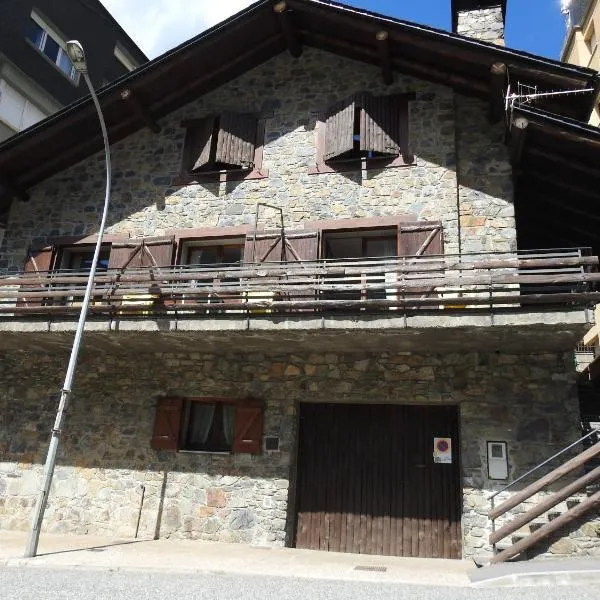 Xalet Riba - hut 8077，位于阿林萨尔的酒店