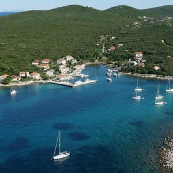 Apartments Pero，位于Zapuntel的酒店