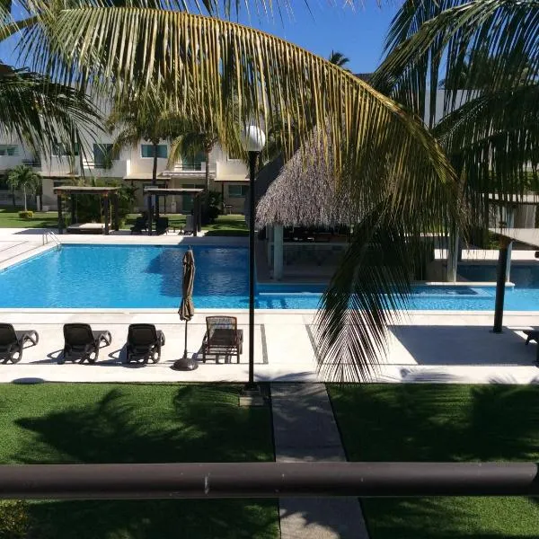 Villa Perfecta Zona Diamante，位于Icacos的酒店