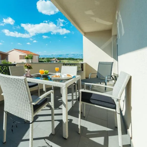 Apartments Nella，位于普利拉卡的酒店
