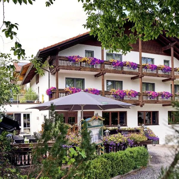 赖纳斯酒店，位于Höhenbrunn的酒店